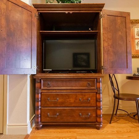 1Bd King Condo With 2 Person Jacuzzi Tub - Near The Strip - Free Tickets Included - T1-9 Бренсон Екстер'єр фото